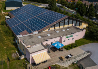 Photovoltaikanlage auf der Tennishalle Birkfeld